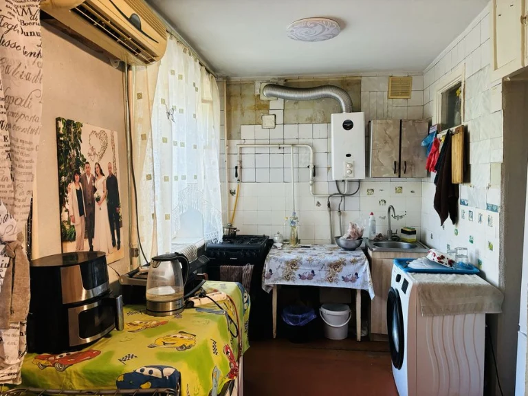 I will sell a 3-room apartment
