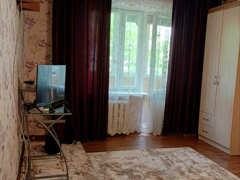 Apartment. Ivano-Frankivsk, Sukhomlynskoho St., 2a/