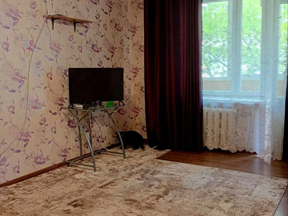 Apartment. Ivano-Frankivsk, Sukhomlynskoho St., 2a/