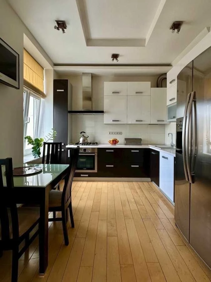 Sale of 3-room apartment 93.6 sq m, Princes Ostrzyńskich, 5/2