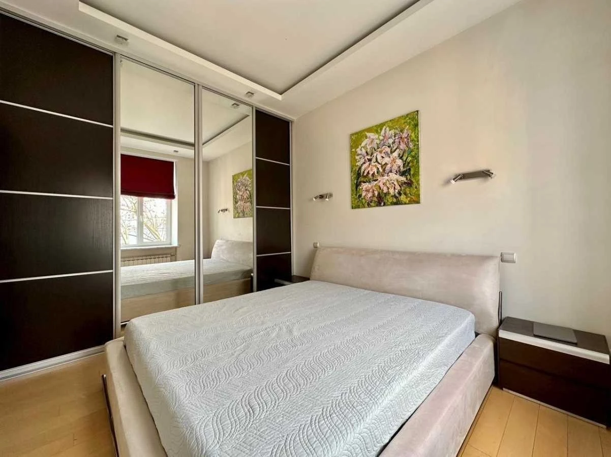 Sale of 3-room apartment 93.6 sq m, Princes Ostrzyńskich, 5/2