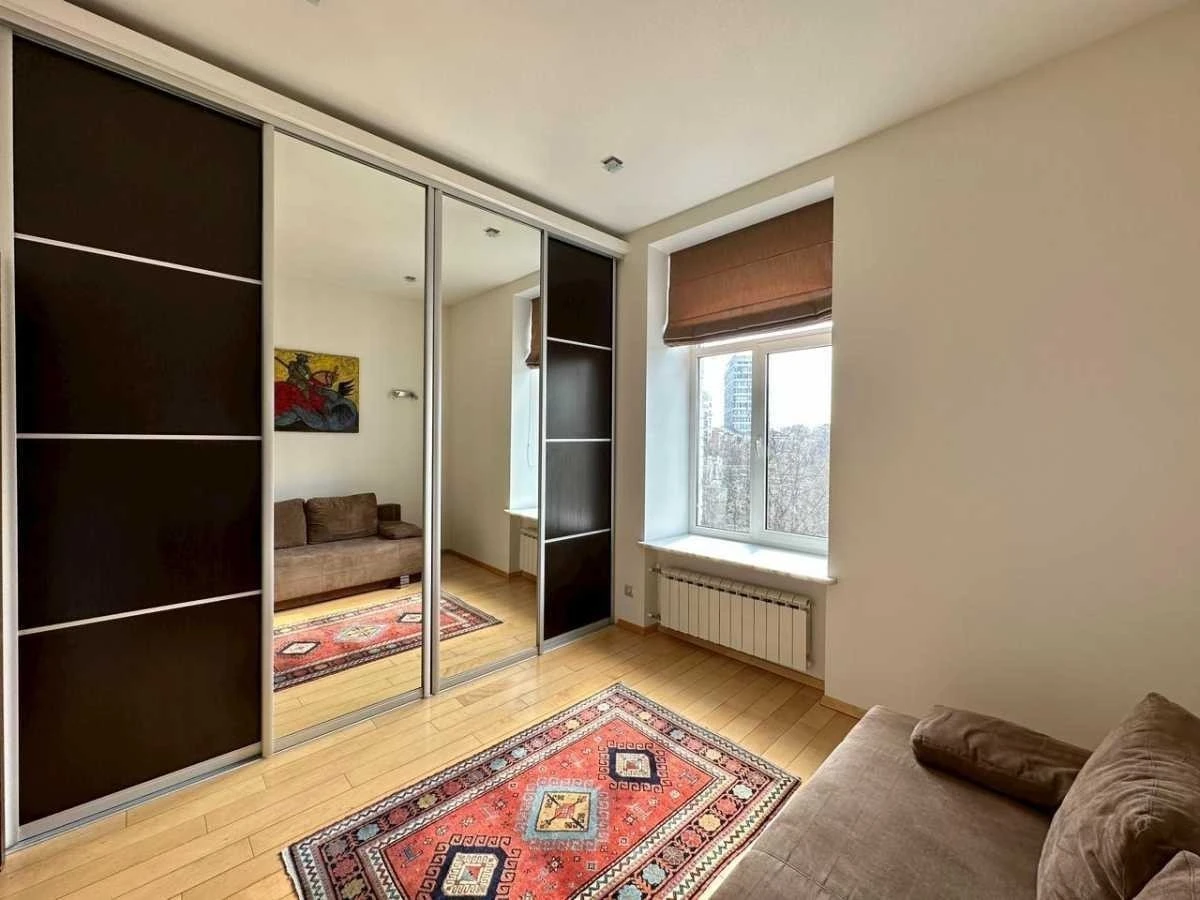 Sale of 3-room apartment 93.6 sq m, Princes Ostrzyńskich, 5/2