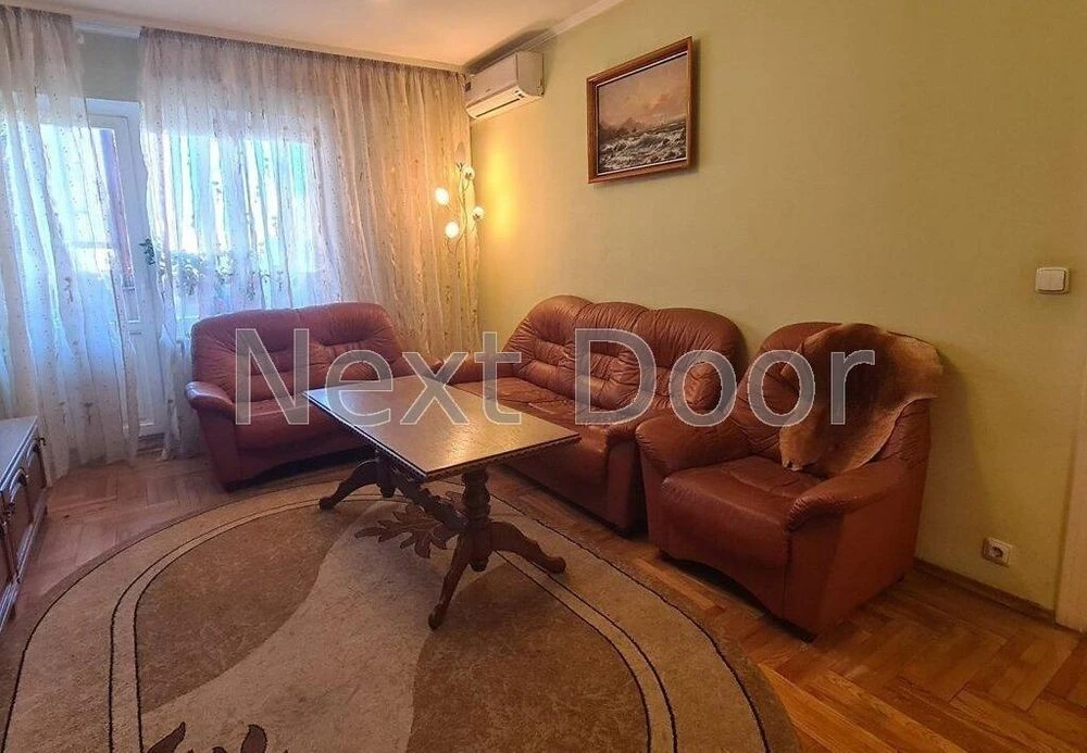 3-room apartment for sale 70 m² - L. Lukyanenka St. 33/35 metro station Mi