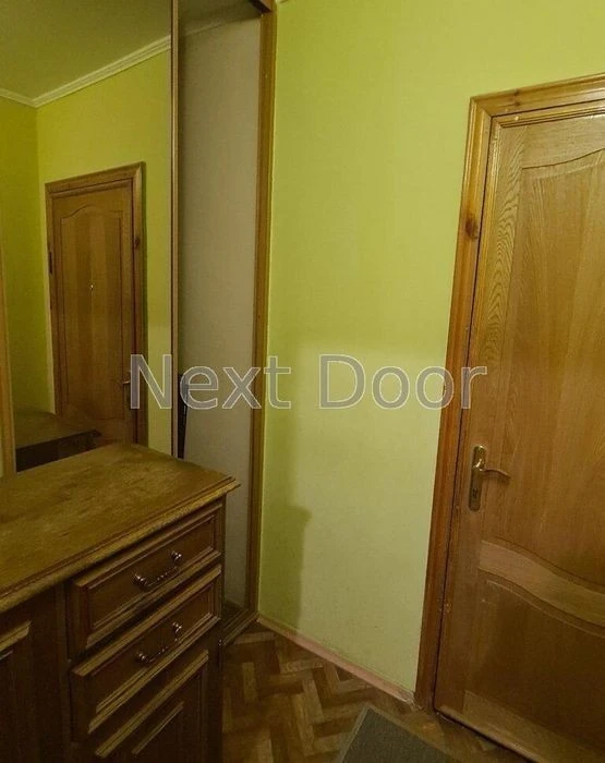 3-room apartment for sale 70 m² - L. Lukyanenka St. 33/35 metro station Mi