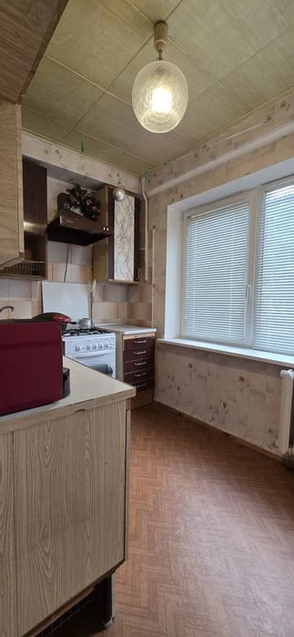 Продажа двухкомнатной квартиры. Ул. Краковская 10.Метро Дарны