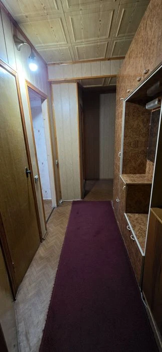 Продажа двухкомнатной квартиры. Ул. Краковская 10.Метро Дарны