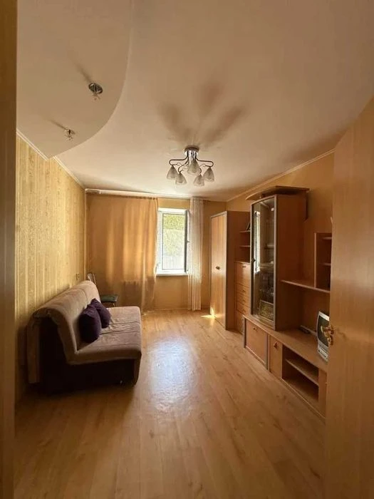 I will sell a spacious 3-room apartment Naberezhnaya Pobedy Aquapark Va