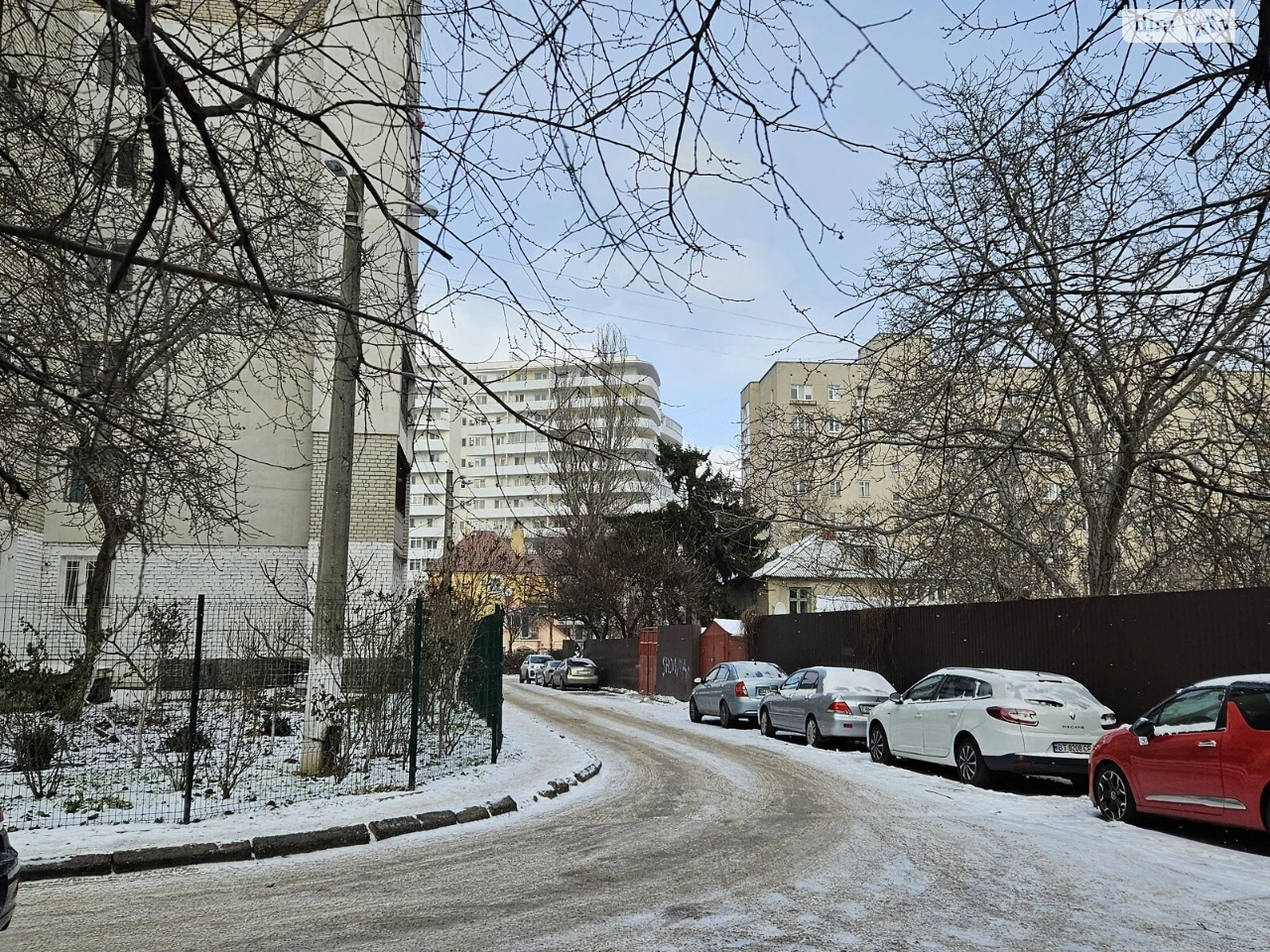 Продажа Место в гаражном кооперативе Аркадия