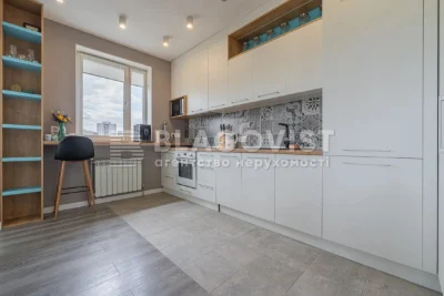 Apartment for sale on Shapovala Generala (Mekhanizatoriv) Street in Kyiv