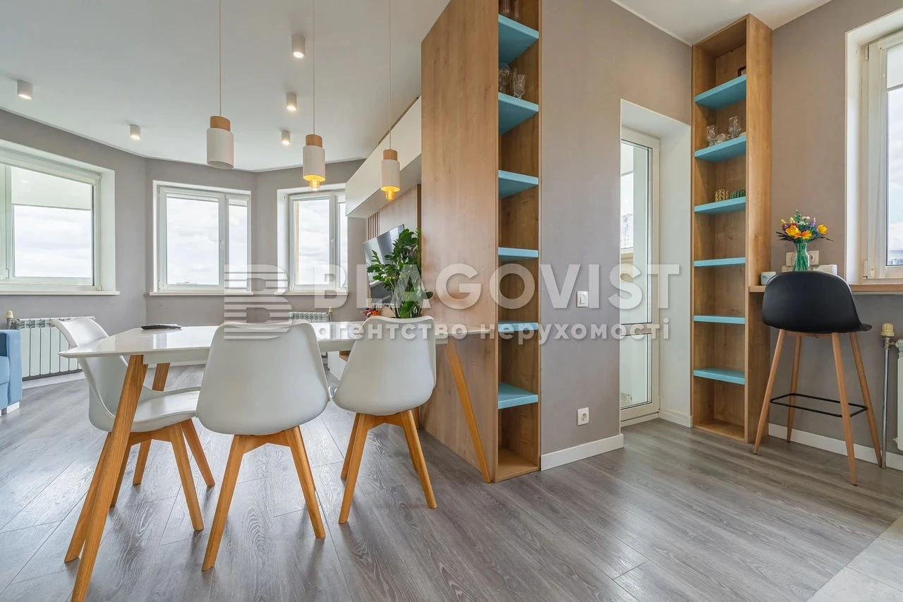 Apartment for sale on Shapovala Generala (Mekhanizatoriv) Street in Kyiv