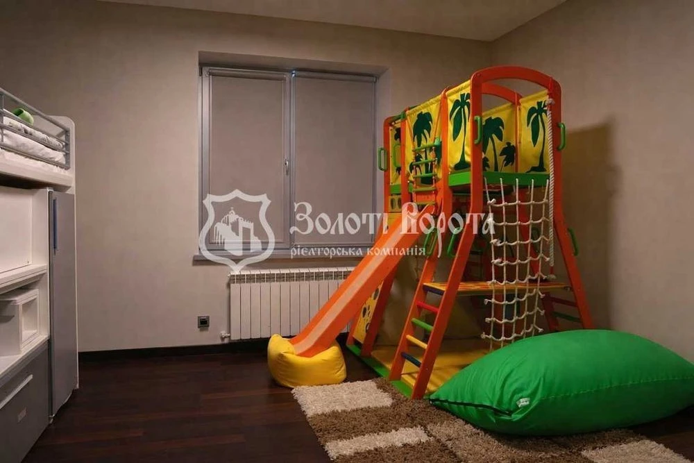 Apartment, 4 rooms. Designer renovation. Sribnokilska, 3a, Poznań