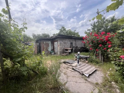 Продаж будинку з ділянкою в центрі Кічкасу