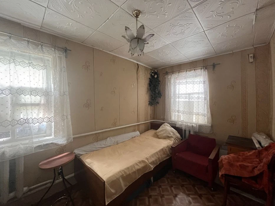 Продаж будинку з ділянкою в центрі Кічкасу
