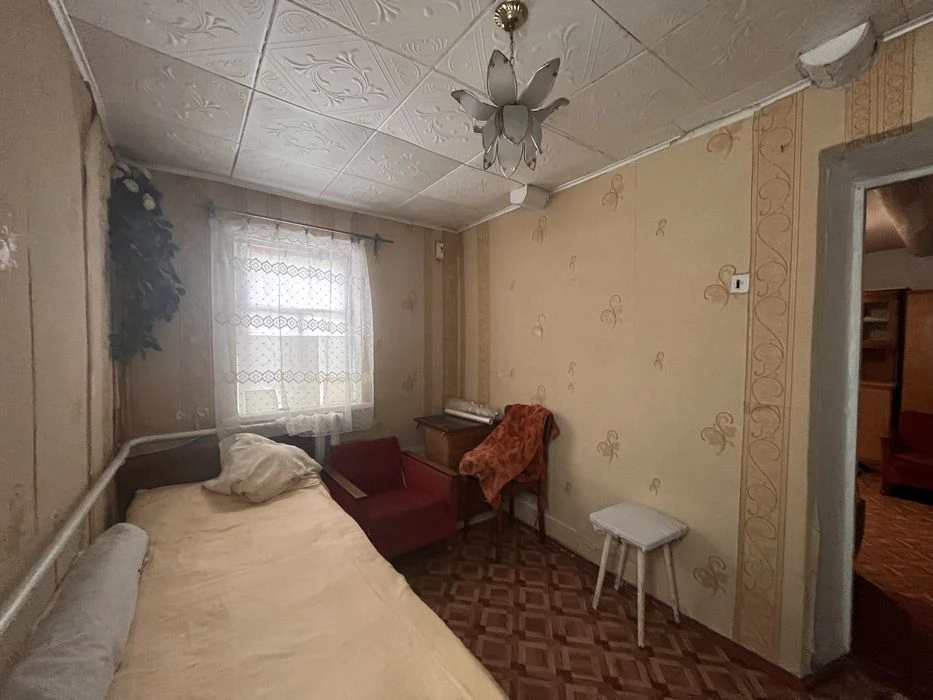 Продаж будинку з ділянкою в центрі Кічкасу