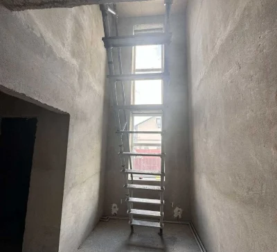 (5)   Продам будинок на Старому Місті 1122