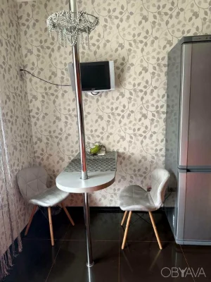 3 кімн. квартира Ревуцького вул., 4