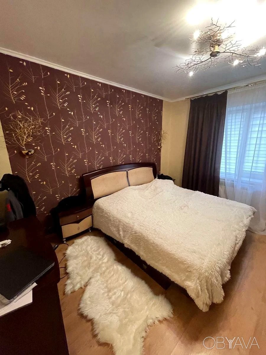 3 кімн. квартира Ревуцького вул., 4
