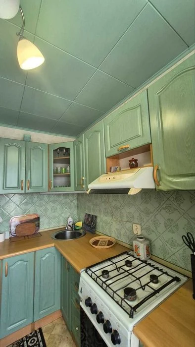 *SALE 2-room apartment in Oleksandrivskyi district, on D street