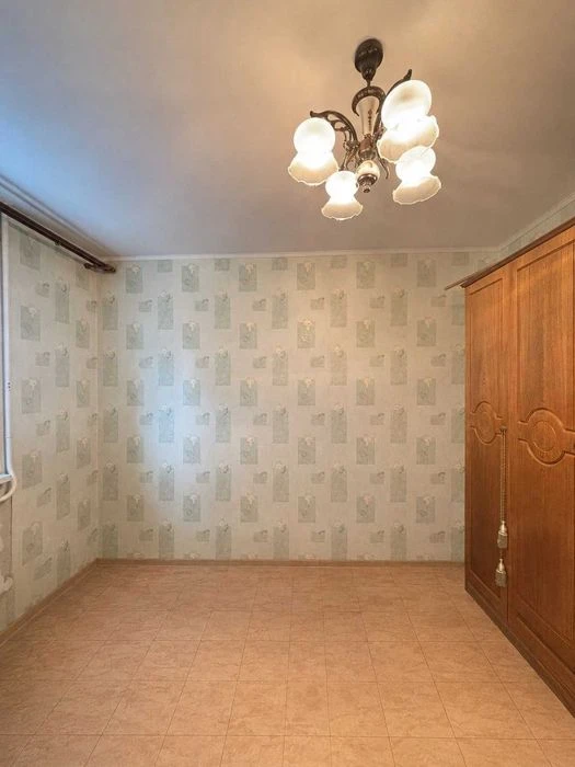 Продаж трикімнатної квартири, Браїлки, 11школа, єВідновлення