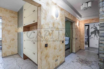 TOP PRICE! SALE OF A THREE-ROOM APARTMENT WITH A COZY REPAIR,