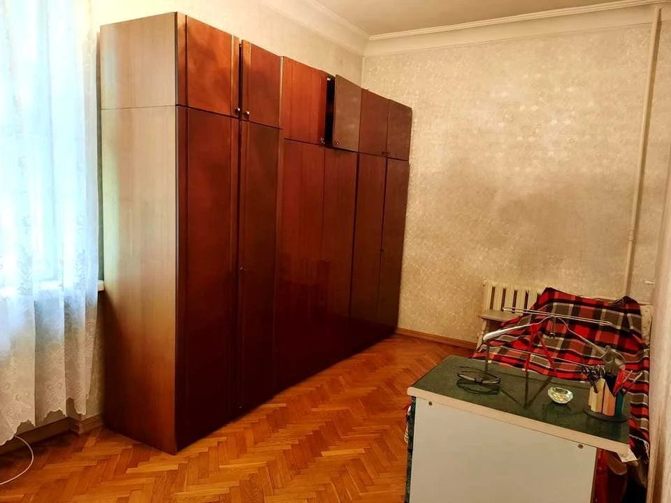 Apartment. Kyiv, Mechnikova St. (Klovsky)