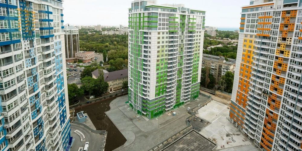 Продам 2 комн в ЖК "Четыре сезона". пр. Гагарина. Срочно! До