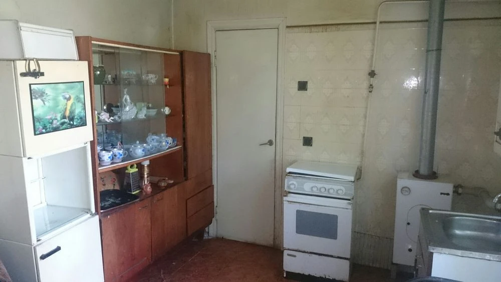 I will sell part of the house, Pishenyna St.