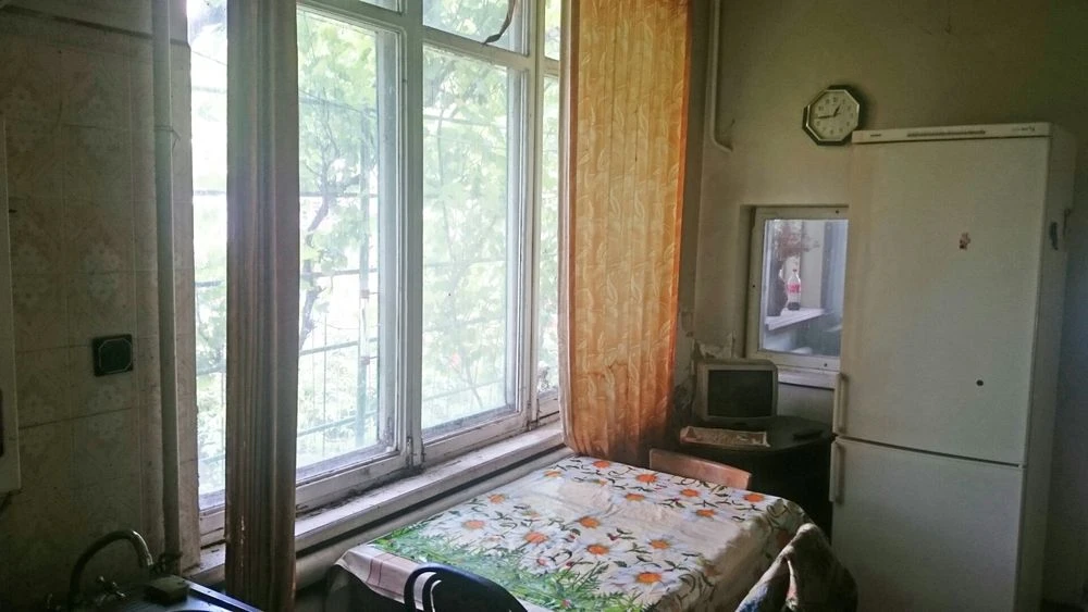 I will sell part of the house, Pishenyna St.