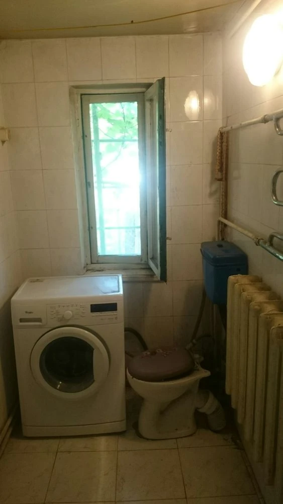 I will sell part of the house, Pishenyna St.