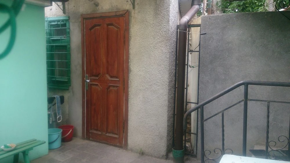 I will sell part of the house, Pishenyna St.