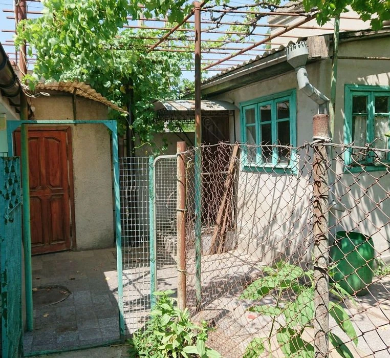 I will sell part of the house, Pishenyna St.