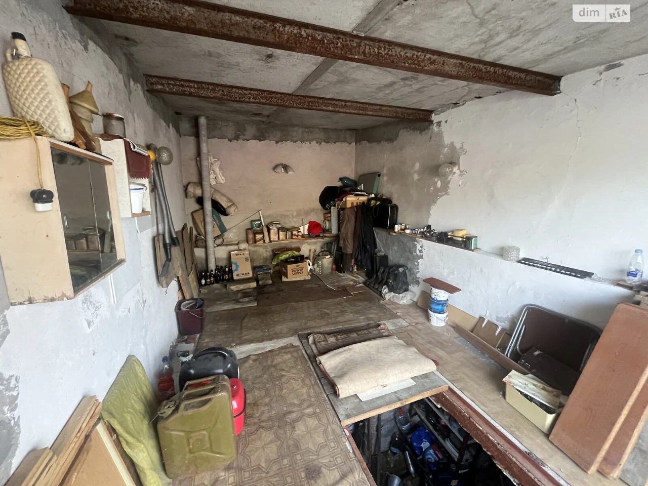 Продаж Місце в гаражному кооперативі Дубове