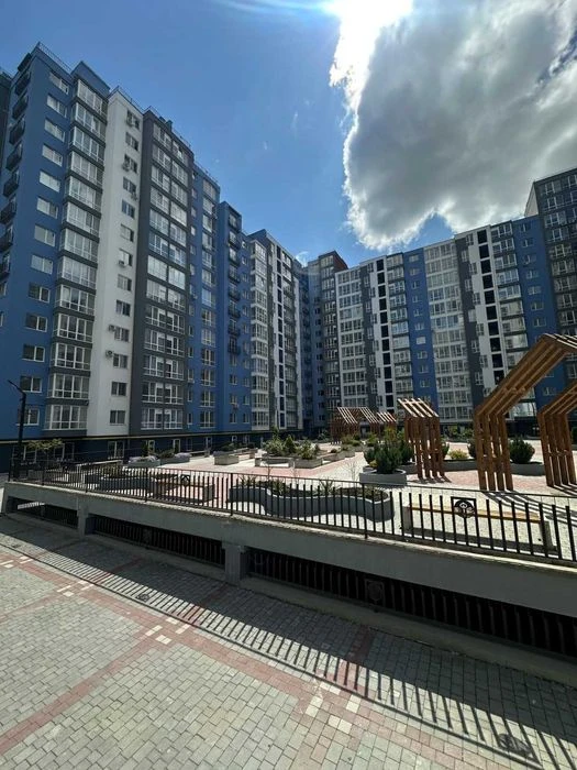 Продам квартиру в центрі Княгинин-Галицька 1кім Набережна по