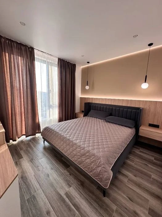 Premium 2-room apartment with designer renovation in the residential complex "Marshal" (