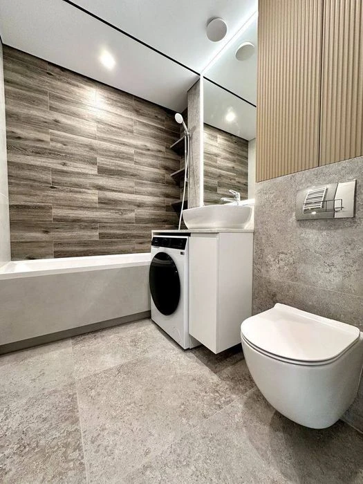 Premium 2-room apartment with designer renovation in the residential complex "Marshal" (
