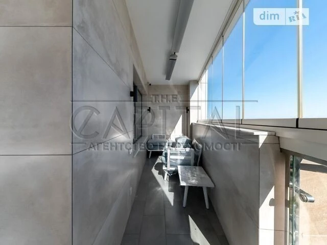 Urgent sale of a penthouse in the Autograph Park Lakes residential complex