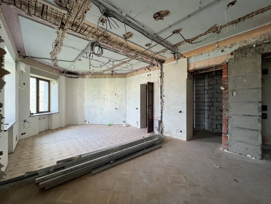 Urgent sale! Center, Arkhangelsk Beketova metro station, Sadovaya Street