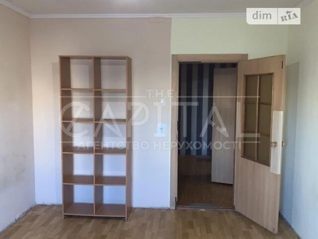 Sale of 2-room apartment 99 sq. m. on Petra Hryhorenka Ave. 18 •