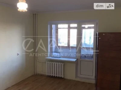 Sale of 2-room apartment 99 sq. m. on Petra Hryhorenka Ave. 18 •