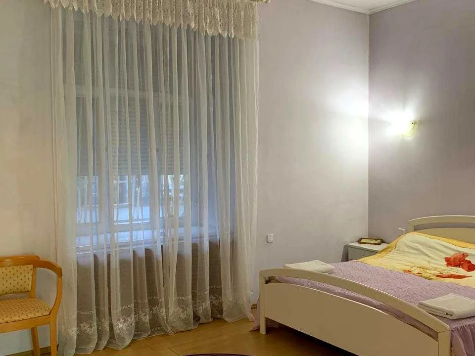 Apartment. Odesa, Teatralnyi prov. (Tchaikovsky)