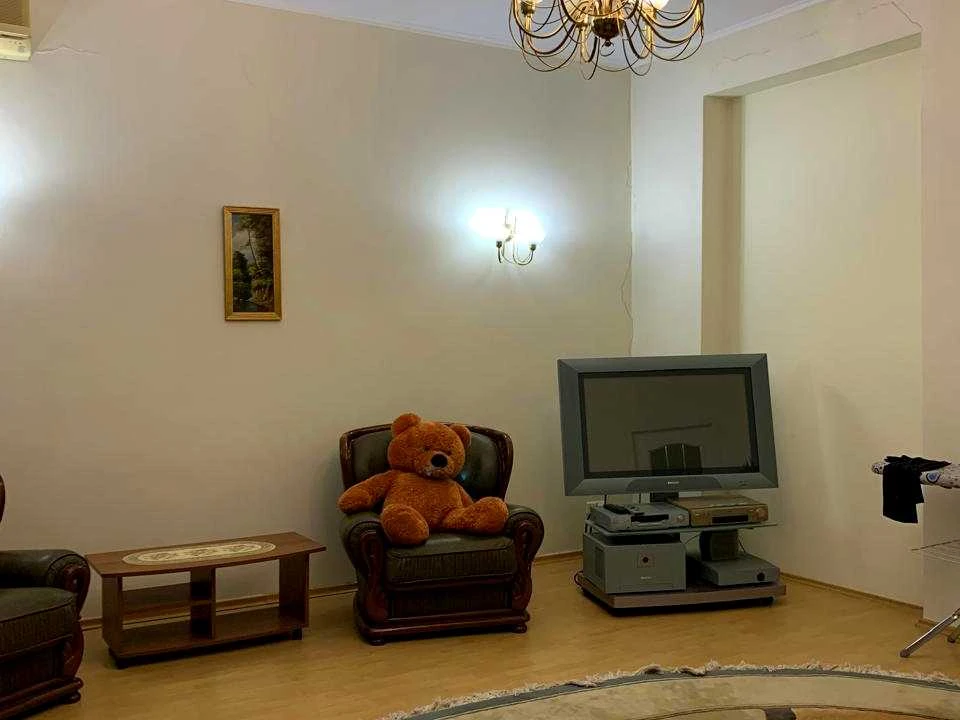 Apartment. Odesa, Teatralnyi prov. (Tchaikovsky)
