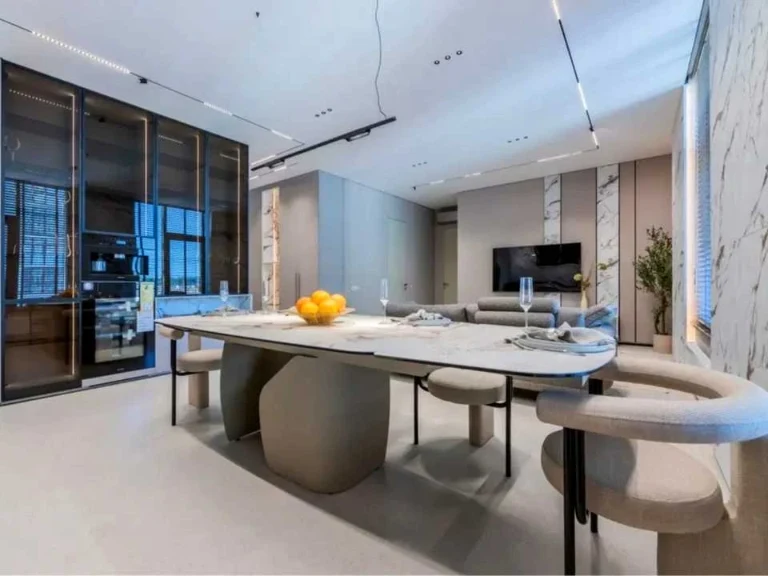 Apartment. Kyiv, Andriy Verkhoglyad St. (Mykhayla Dragomirova)