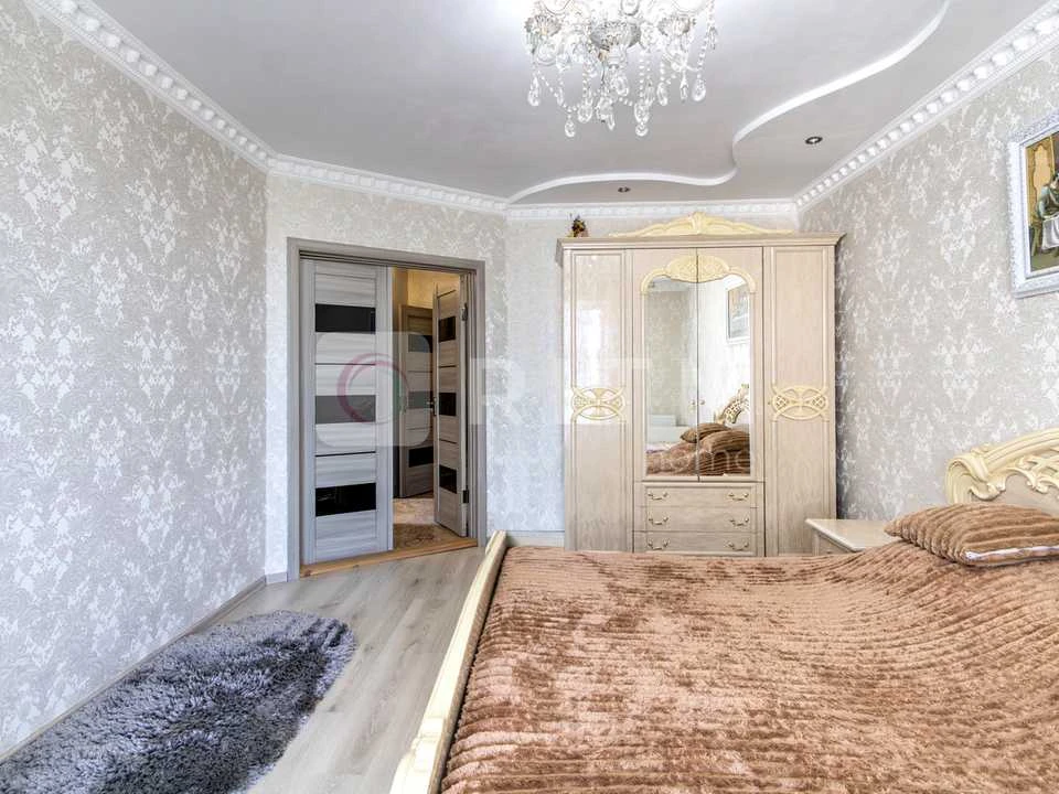 Apartment. Ivano-Frankivsk, Heroiv Mykolaiv St., (Building