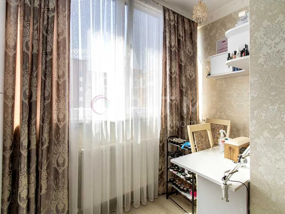 Apartment. Ivano-Frankivsk, Heroiv Mykolaiv St., (Building