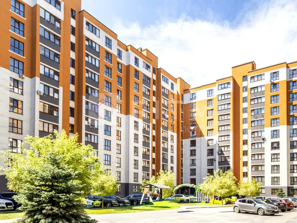 Apartment. Ivano-Frankivsk, Heroiv Mykolaiv St., (Building