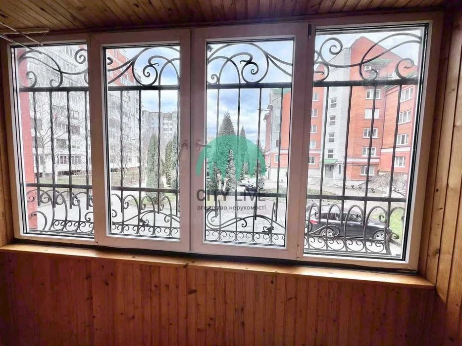 2-room apartment for sale in a closed residential complex, possible under state