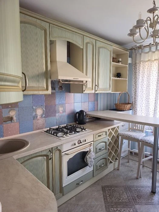 For sale 2-room apartment with renovation, Khortytskyi district