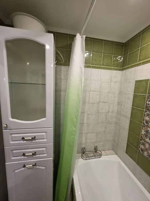 For sale 2-room apartment with renovation, Khortytskyi district