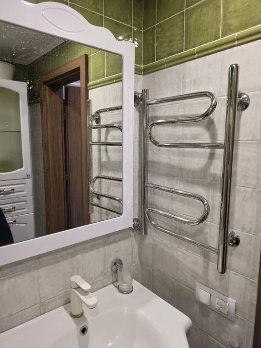 For sale 2-room apartment with renovation, Khortytskyi district