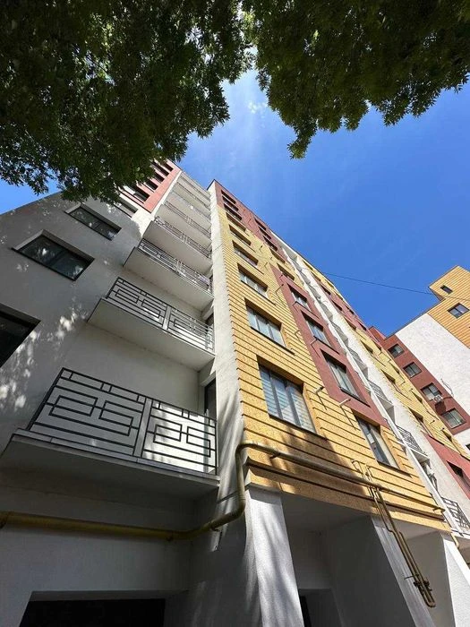 Продажа 2к квартиры в центре города, Независимости, возле театра